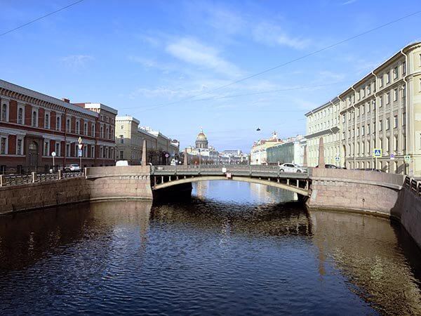 Движение по некоторым улицам Санкт - Петербурга будет приостановлено в связи с ремонтом дорог